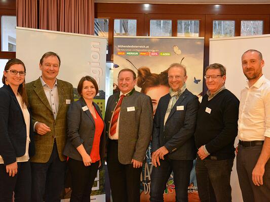 Pressekonferenz Elsbeere Wienerwald ProjektteilnehmerInnen c NÖN