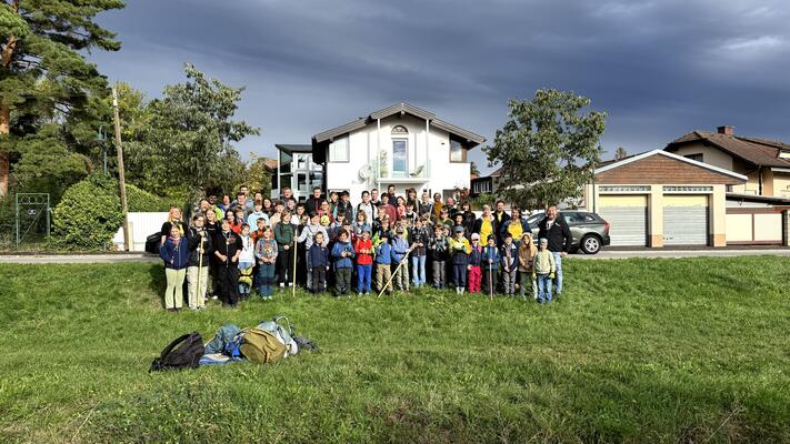 Insgesamt 70 engagierte Teilnehmer:innen waren mit Herz und Hand bei der praktischen Umsetzung unseres Projekts dabei.