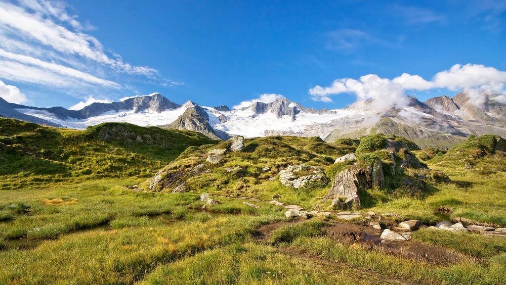 Hochgebirgs-Naturpark Zillertaler Alpen © Hochgebirgs-Naturpark Zillertaler Alpen Berglandschaft im Hochgebirgs-Naturpark Zillertaler Alpen