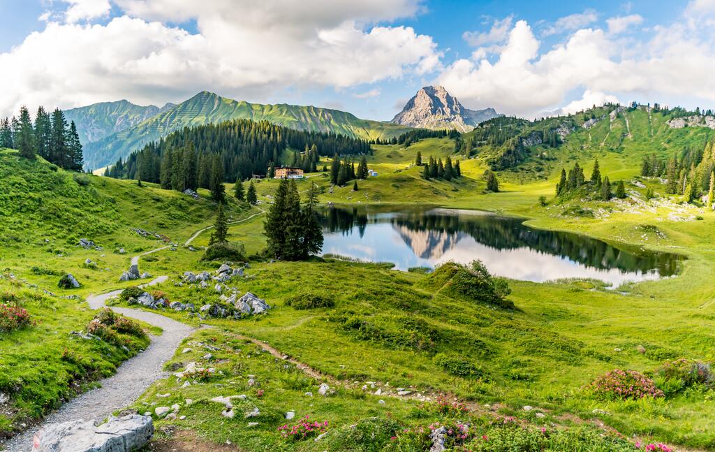 Warth-Schröcken im Bregenzerwald © mindscapephotos / www.shutterstock.com Warth-Schröcken im Bregenzerwald