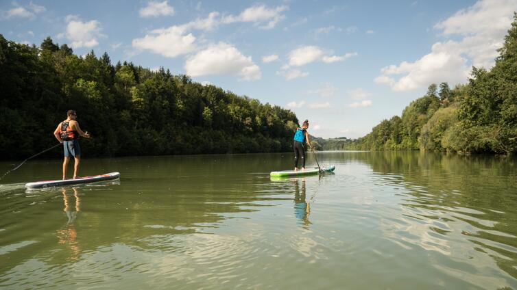 Flussexpedition-auf-der-Enns(c)MarkusAndregowitsch © NATURSCHAUSPIEL, Lukas Althuber Zwei Paddler auf der Enns