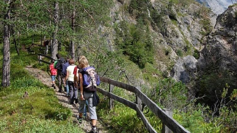 Nature-Watch-Karwendelschlucht-c-Naturpark-Karwendel-Archiv.jpg © Naturpark-Karwendel-Archiv Nature Watch Karwendelschlucht