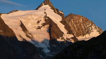 Die Pasterze liegt unter Österreichs höchstem Berg, dem Großglockner © Uwe Grinzinger Die Pasterze liegt unter Österreichs höchstem Berg, dem Großglockner