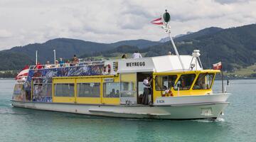 © Uwe Grinzinger Linienschiff am Attersee