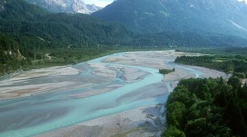 Der Alpenfluss Lech